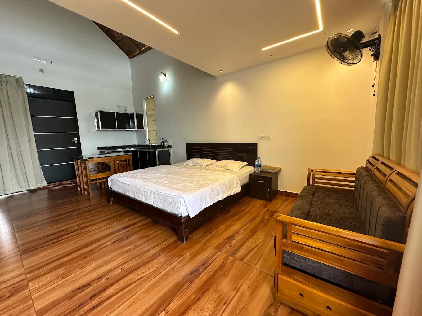 Holiday Villa Kakkadampoyil in Kakkadampoyil